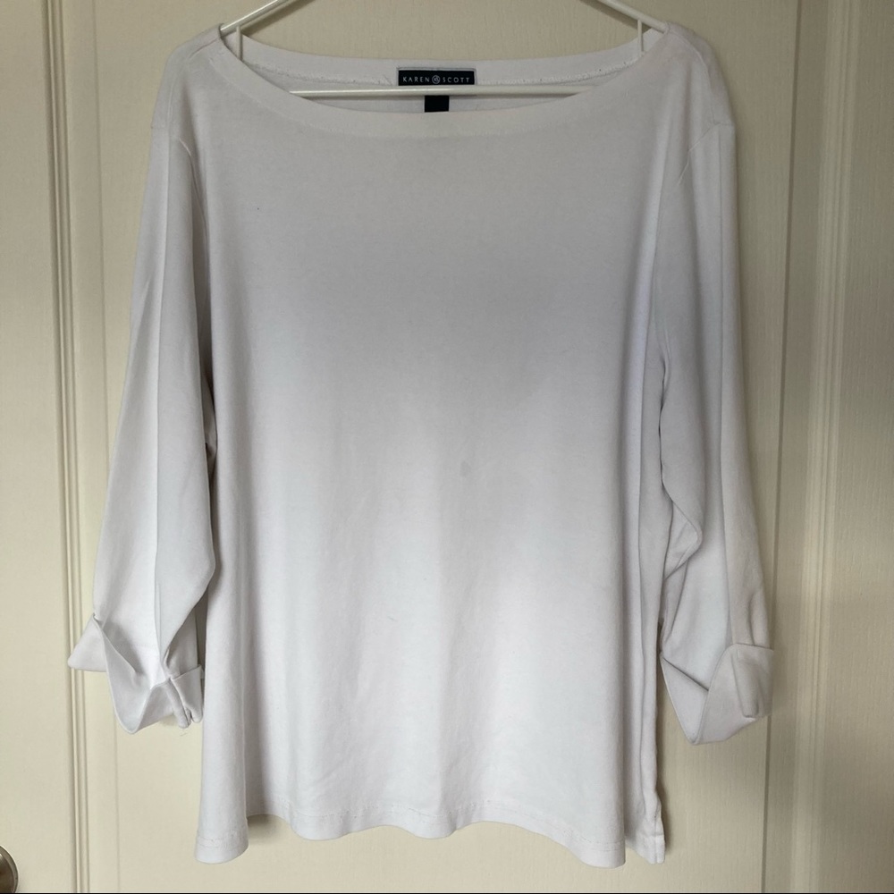 Karen Scott White Boat Neckline Cuffed Sleeve Top. Women's Size 2X